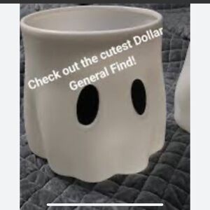 LARGE Ghost-Shaped White plastic Planter